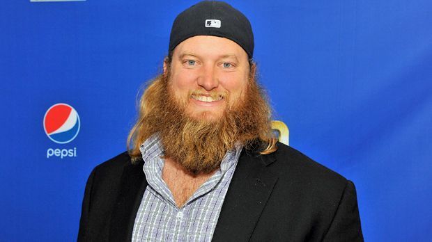 
                <strong>Nick Mangold (New York Jets)</strong><br>
                Nick Mangold (New York Jets): Der 140-Kilo-Koloss der Jets steht seit Jahren auf den zotteligen Look - sowohl bei Kopf- als auch bei den Gesichtshaaren.
              