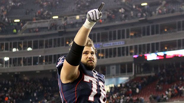 
                <strong>Sebastian Vollmer - New England Patriots</strong><br>
                Der Deutsche lebt den "American Dream". 2003 reiste Vollmer mit der deutschen Jugendnationalmannschaft in die USA, wurde entdeckt und bekam prompt ein Footballstipendium. Nicht mal zehn Jahre später spielte er 2012 sogar im Super Bowl, unterlag aber den New York Giants.
              