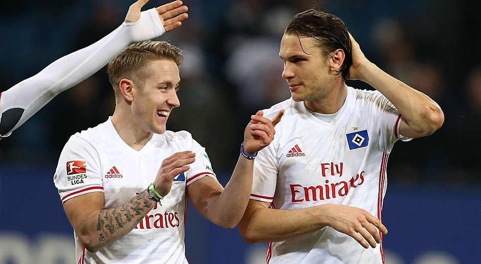 
                <strong>Mittelfeld-Situation: Holtby und Ekdal</strong><br>
                Wichtige Faktoren im Mittelfeld waren schon in der abgelaufenen Saison Lewis Holtby (li.) und Albin Ekdal. Beide marschieren unaufhörlich und reißen die Kollegen mit. Beide könnten Eckpfeiler eines Teams der Zukunft werden. Allerdings steht Holtby nur noch ein Jahr unter Vertrag.
              