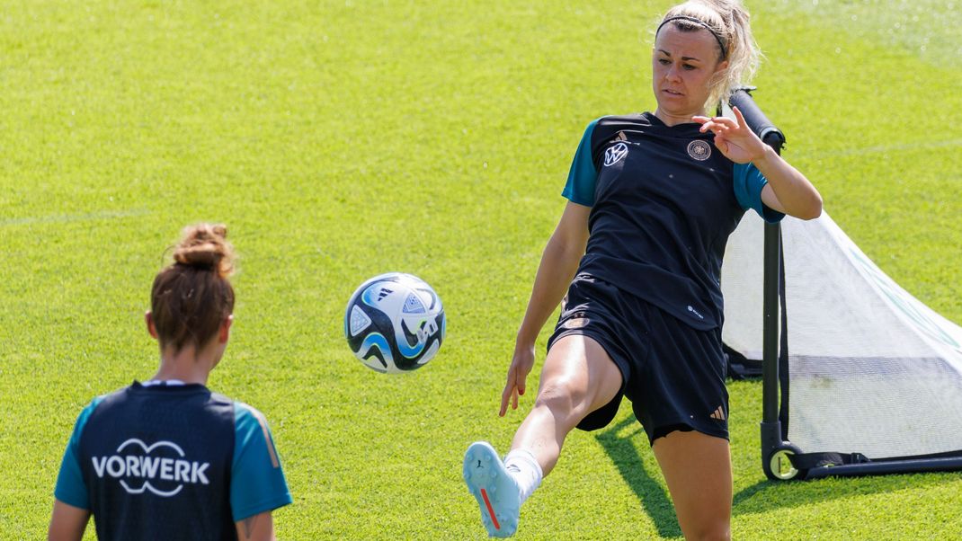 Gleiche Bezahlung zwischen Fußballerinnen und Fußballer werde es bei der bevorstehenden Frauen-WM wohl immer noch nicht geben.