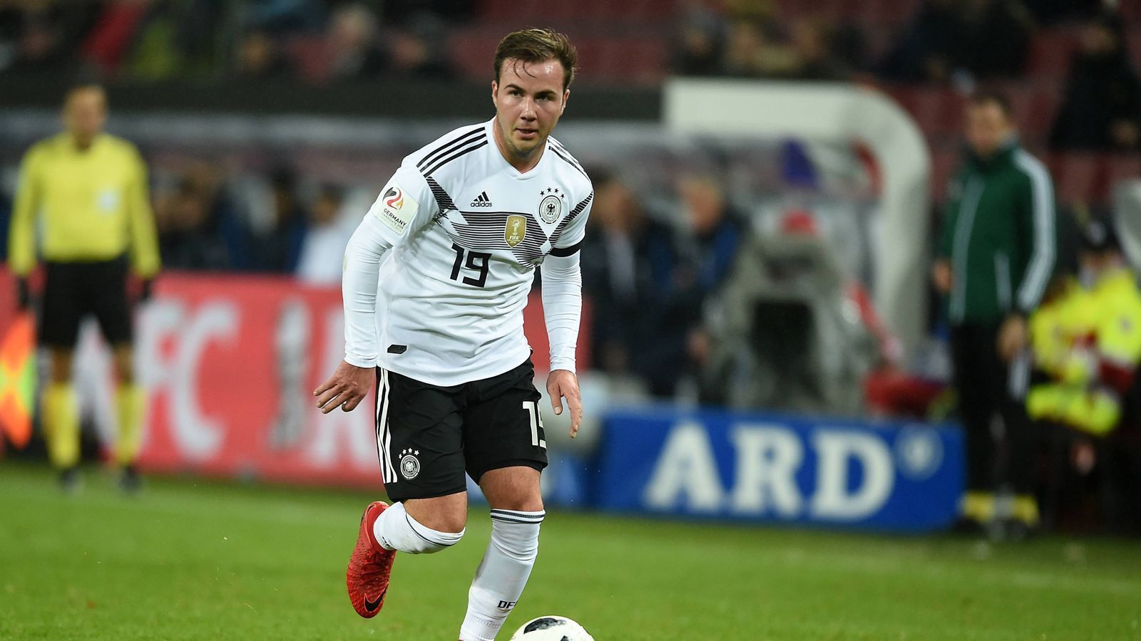 
                <strong>Mario Götze (Eintracht Frankfurt)</strong><br>
                &#x2022; Position: Offensives Mittelfeld/Stürmer<br>&#x2022; A-Länderspiele: 63<br>&#x2022; Bisherige WM-Teilnahmen: 1 (2014)<br>
              