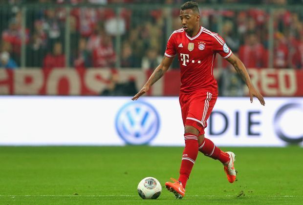 
                <strong>FC Bayern: Jerome Boateng</strong><br>
                Die Innenverteidiger - Bei Bayern gilt Jerome Boateng als Stammspieler, legt eine überragende Saison hin und ist Garant für die wenigen Gegentore beim Rekordmeister. Zuletzt kam er ungewohnt als linker Verteidiger in der Liga bei Eintracht Braunschweig zum Einsatz.  
              