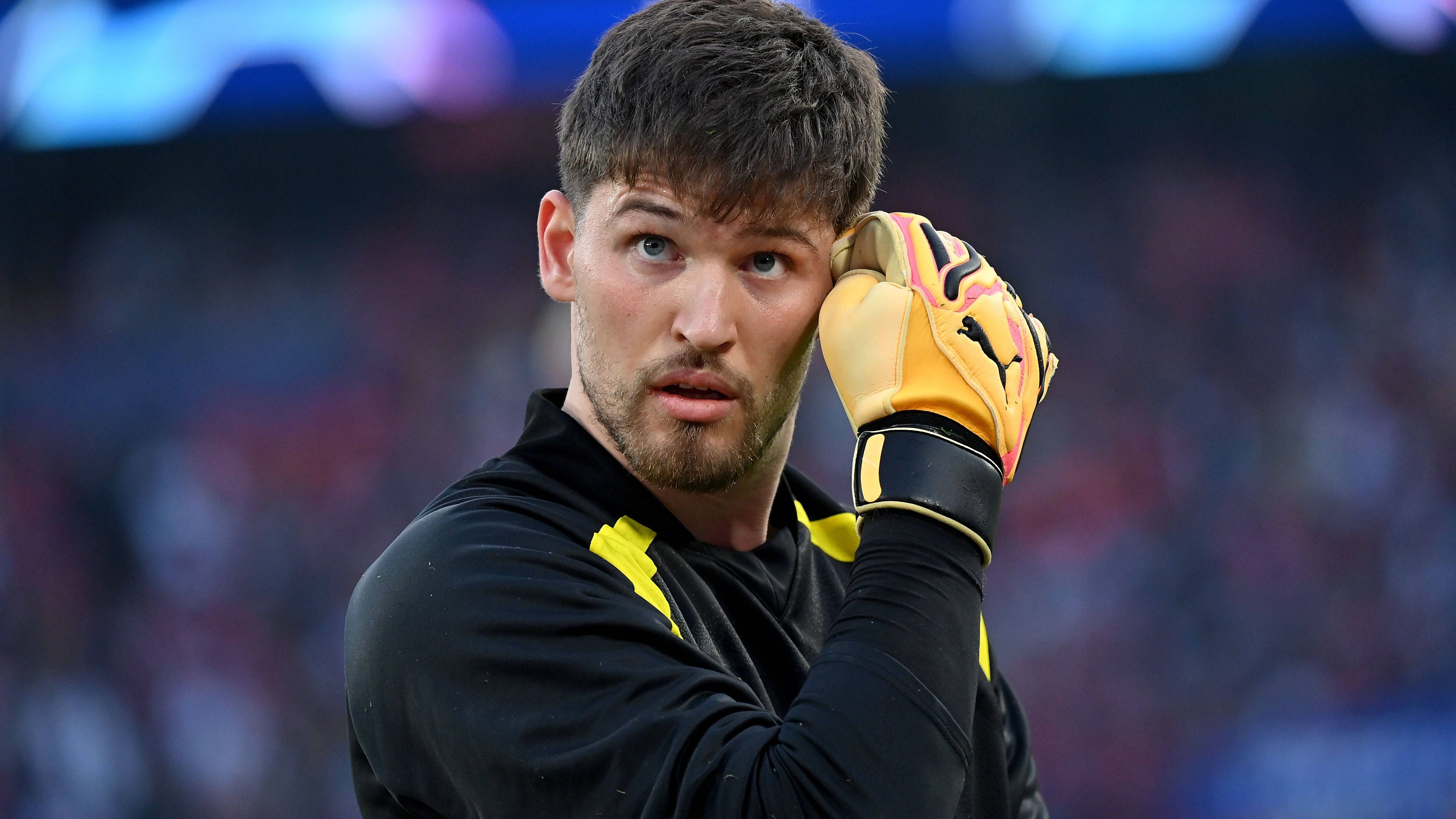 <strong>Gregor Kobel (Borussia Dortmund)</strong><br>Sicherer Rückhalt der BVB-Defensive. Fängt alles, was auf ihn zukommt, wobei PSG auch sehr viele ungenaue Abschlüsse und Flanken auf den Mann hat. Nach der Pause weit mehr gefordert, hat aber viel Glück bei den beiden Pfostenschüssen durch Zaire-Emery (47.) und Nuno Mendes (61.) sowie dem Lattenkracher von Vitinha (88.). Rettet zudem in der Schlussphase dreimal gegen Mbappe (81., 87, 90.) und hält sein Tor bis zum Schluss sauber. <strong><em>ran</em></strong>-Note: 1