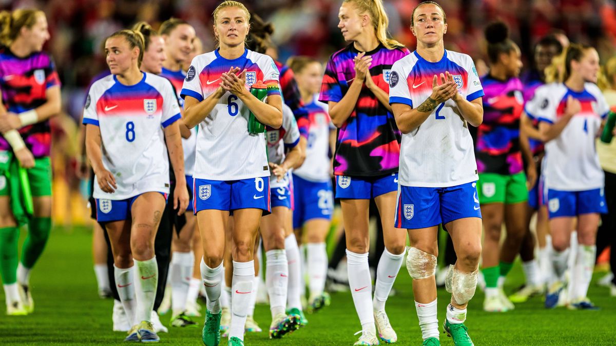 250713 Players of England celebrates after the UEFA Women s Euro 2025 group stage football match between England and Wales on July 13, 2025 in St Gallen. Photo: Ludvig Thunman BILDBYRAN kod LT LT07...