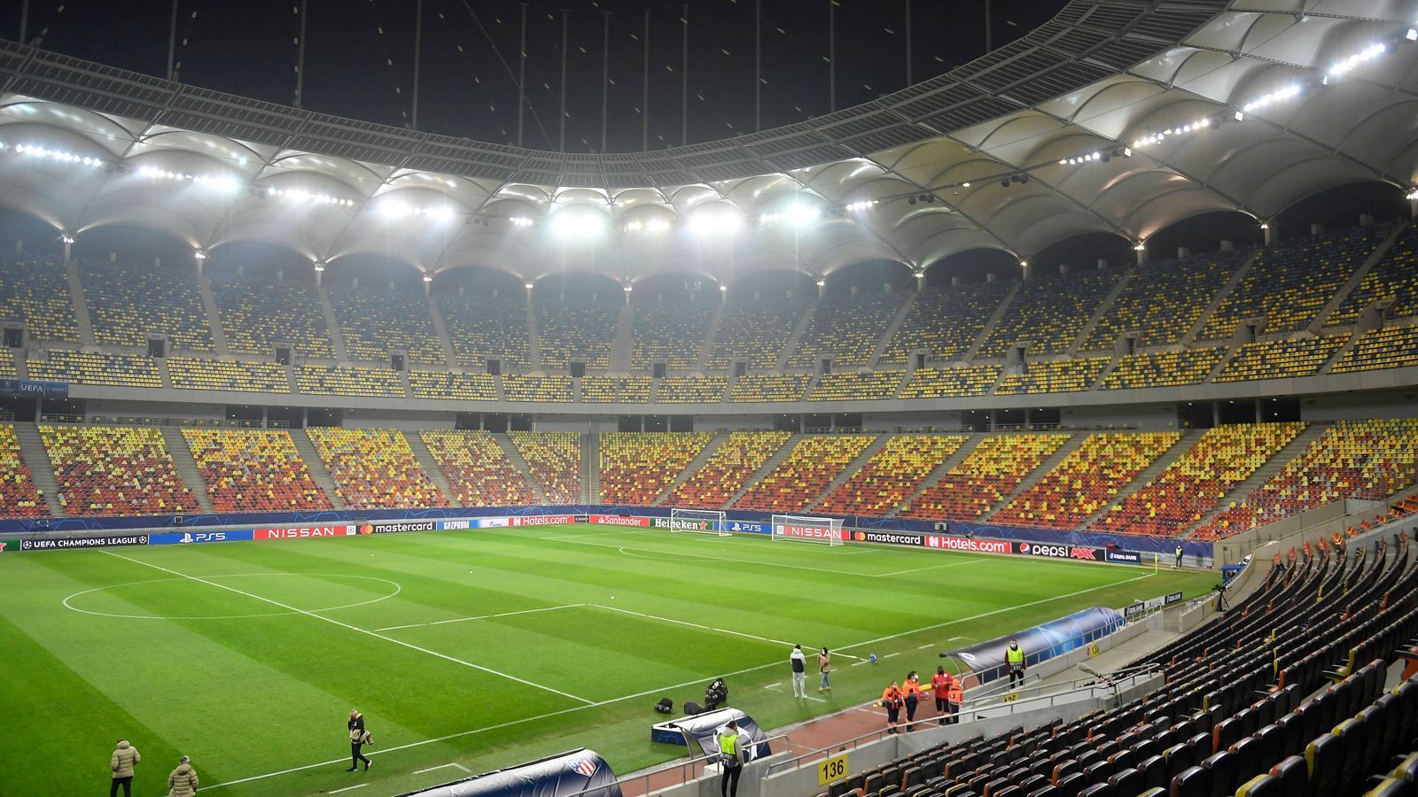 
                <strong>Bukarest - Arena Nationala</strong><br>
                &#x2022; Kapazität: 54.000 - <br>&#x2022; Auslastung: ca. 25 Prozent (rund 13.000) - Kapazität könnte noch ansteigen<br>
              