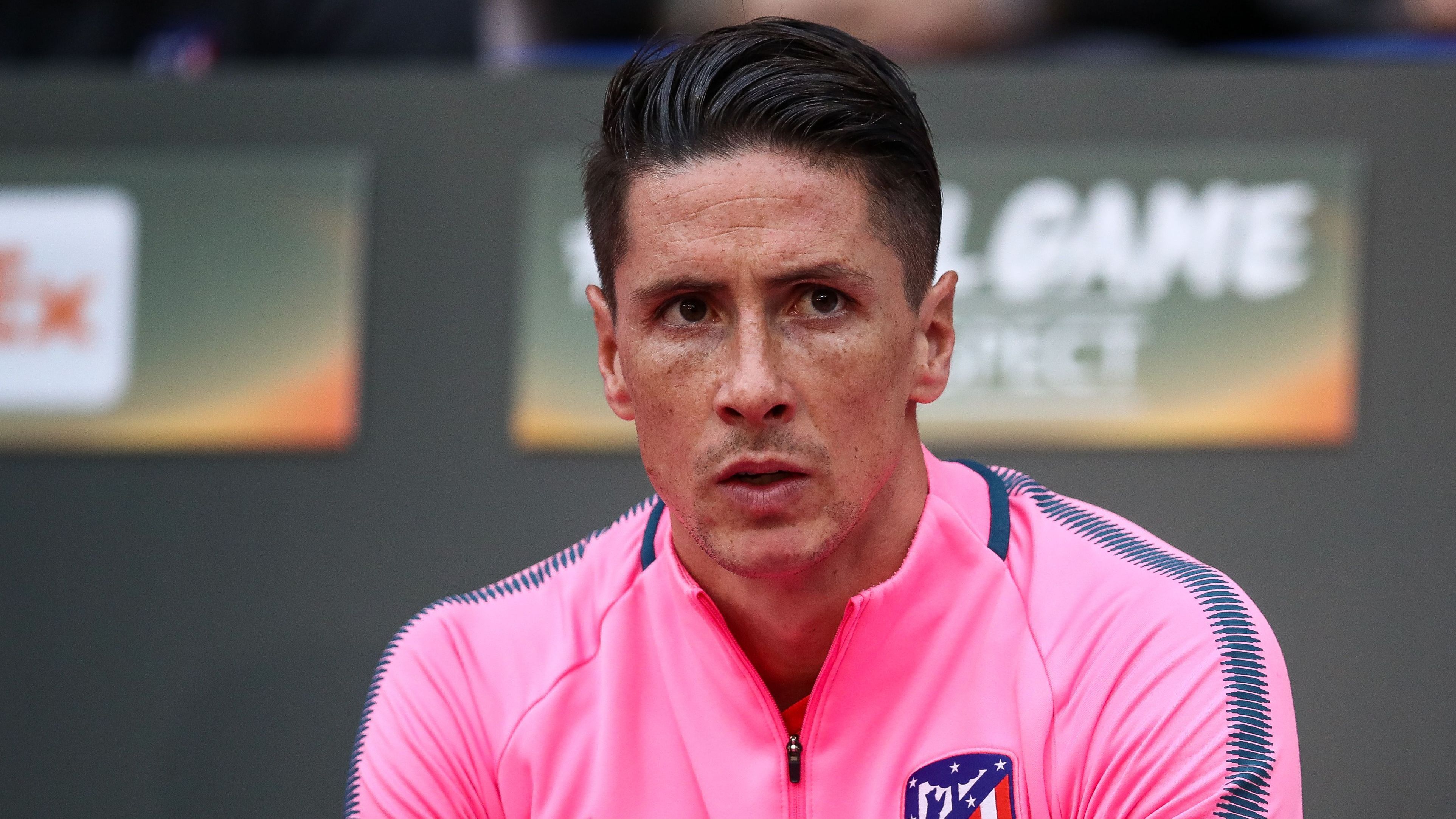 <strong>Fernando Torres</strong><br>Laut der spanischen "as" ist Fernando Torres nun eine Alternative für Raul beim FC Schalke 04. Demnach habe der den Knappen nämlich abgesagt. Zu Torres soll es derweil sogar schon Kontakt gegeben haben. Aktuell ist der ehemalige Weltklassestürmer bei der Zweitvertretung von Atletico Madrid angestellt. Sein Vertrag läuft bis 2026.