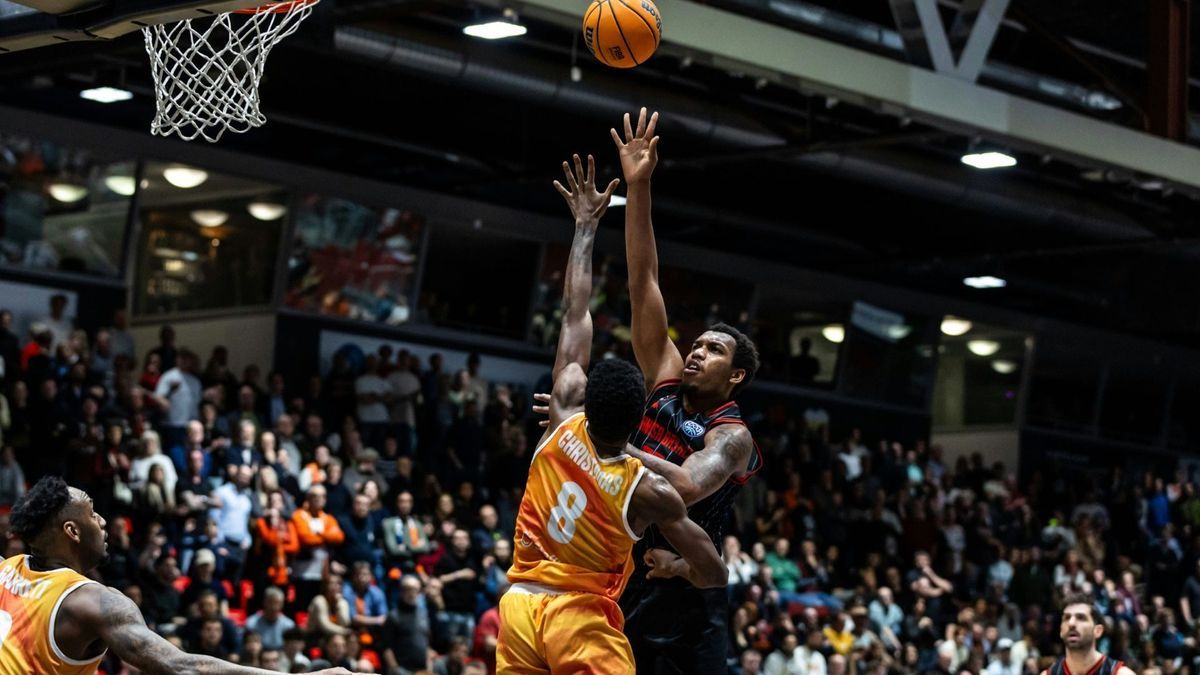 Enges Duell: Chemnitz gegen Manisa Basket