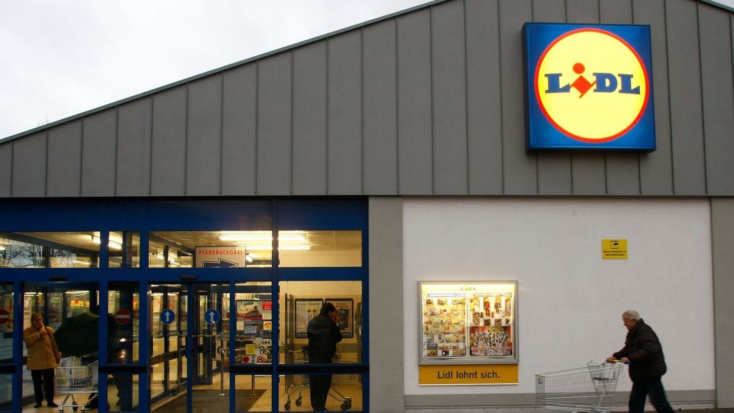 Verdi fordert die Mitarbeiter:innen von Lidl und Kaufland zu Streiks am Gründonnerstag (28. März) auf.