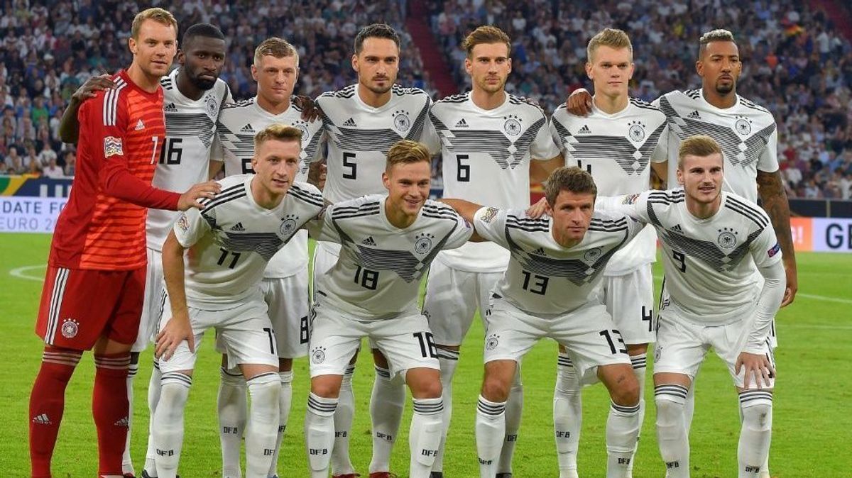 Die deutsche Nationalmannschaft sucht die Nähe der Fans