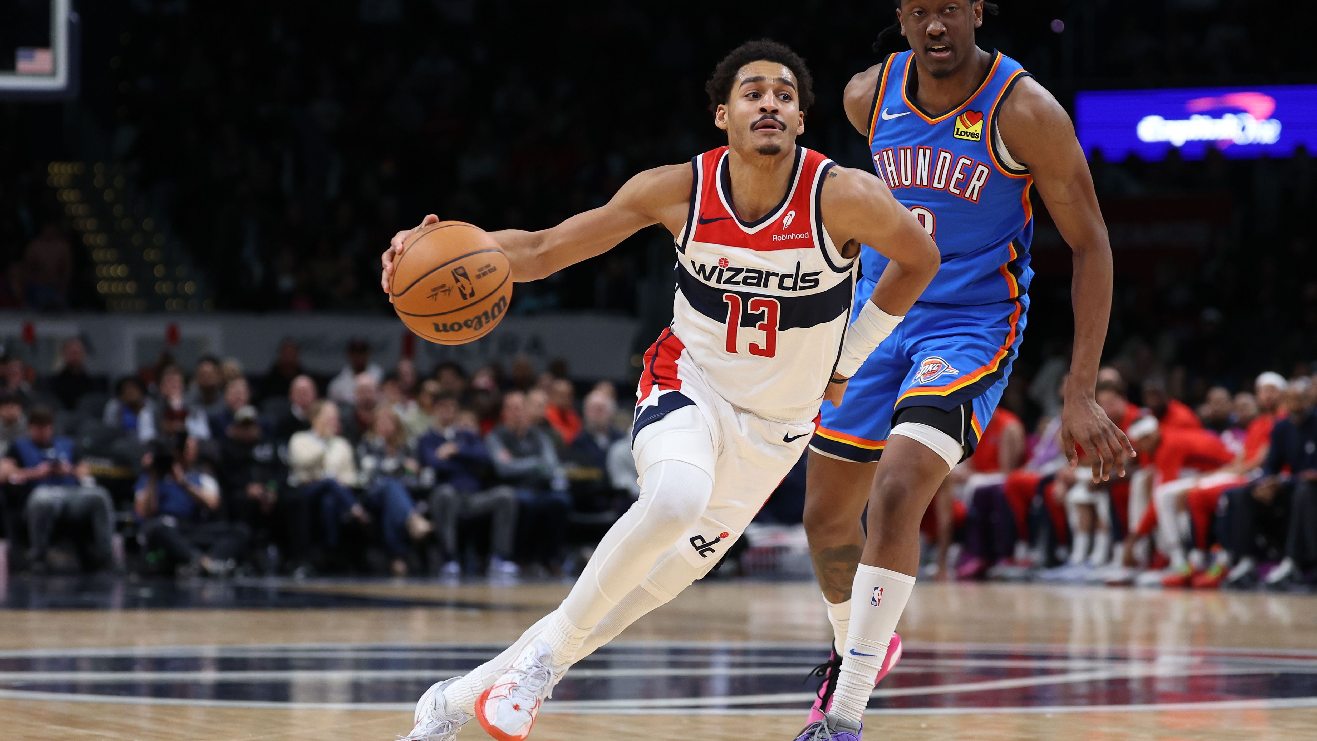 <strong>29.	Washington Wizards (zuvor Rang 29, 9:38)</strong><br>Die vielleicht beste Woche einer bisher doch sehr tristen Wizards-Saison. Siege gegen die Keller-Tabellennachbarn aus Detroit und San Antonio. Doch auch nach dem Trainerwechsel dreht sich alles um die Trade Deadline. Der Name, der am häufigsten fällt, ist Kyle Kuzma. Der Ex-Laker soll vor allem das Interesse der Dallas Mavericks auf sich gezogen haben.