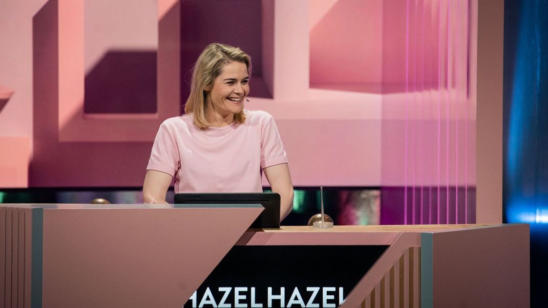 Hazel Brugger nimmt an "Wer stiehlt mir die Show" 2023 teil.