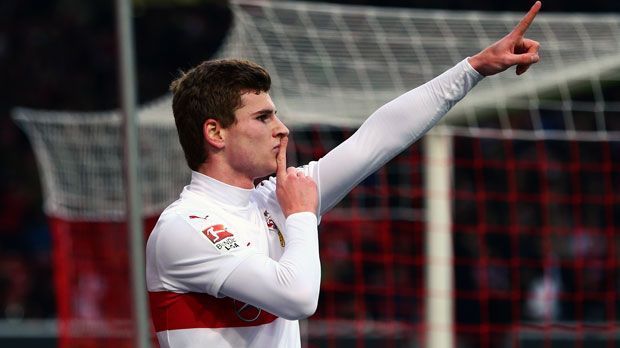 
                <strong>Timo Werner (VfB Stuttgart)</strong><br>
                Timo Werner (VfB Stuttgart): Der 20-Jährige könnte ebenfalls ein Überraschungskandidat im EM-Kader von Joachim Löw werden. Das Stuttgarter Eigengewächs wäre besonders für die Variante mit einer falschen Neun eine ernsthafte Überlegung. In der U21 trifft er bei vier Auftritten drei Mal. Die Tendenz geht aber wohl eher in Richtung Olympia. ran-Voting: 4 Prozent.
              