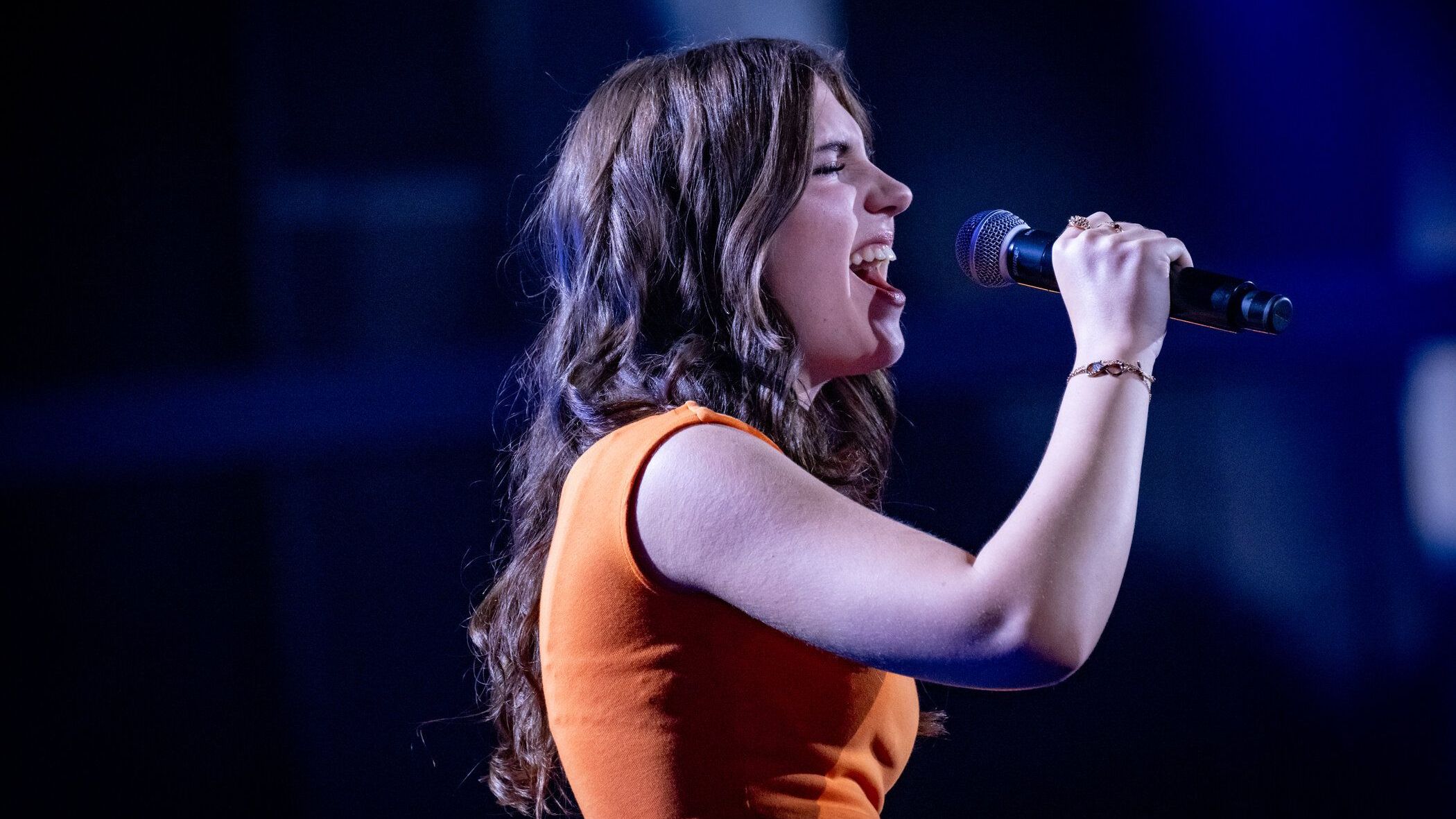 Kathrin German (16) aus dem hessischen Heppenheim singt "Rise Up" von Andra Day - Der Song zeigt die Stärke jedes Menschen, trotz der Ups und Downs im Leben!“