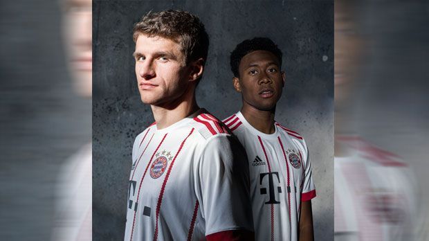 
                <strong>FC Bayern München</strong><br>
                Adidas hatte erstmals das Trikot-Design in die Hände der Fans gelegt. Sechs Gewinner schafften es von der digitalen Plattform "Creator Studio" in die Produktion. Eine Jury aus Spielern und Klub-Verantwortlichen entschieden sich schließlich für die Version des 15-Jährigen. 
              