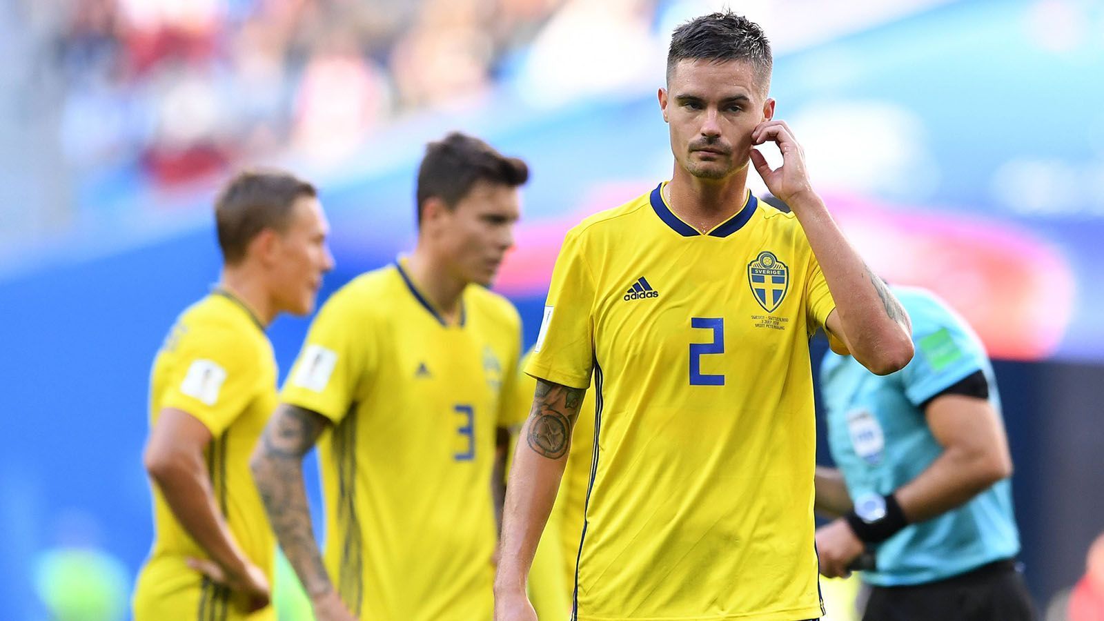 
                <strong>Mikael Lustig (Schweden)</strong><br>
                Mikael Lustig wird das Viertelfinale aufgrund einer Gelbsperre verpassen, weil er den Schweizer Josip Drmic an der Hüfte gehalten hat. Damit fehlt er den Schweden im Spiel gegen England.
              