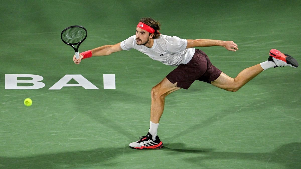 Stefanos Tsitsipas triumphiert in Dubai