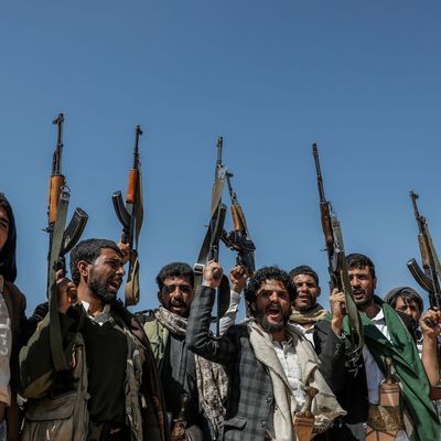 Huthi demonstrieren gegen die USA und Israel