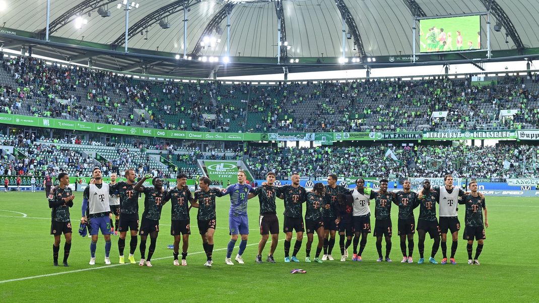 Die Bayern erkämpfen sich im Bundesliga-Spiel gegen den VfL Wolfsburg den Sieg.