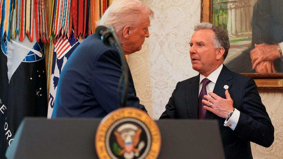 Der Sondergesandte von US-Präsident Donald Trump, Steve Witkoff, sorgt oftmals für diplomatisches Kopfschütteln - seinen Chef stört das aber nicht. 