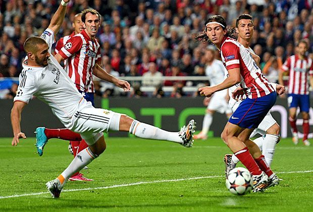 
                <strong>Champions-League-Finale: Real Madrid vs. Atletico Madrid</strong><br>
                Knapp vorbei: Karim Benzema verpasst eine Hereingabe nur hauchdünn - das wäre der Ausgleich gewesen.
              