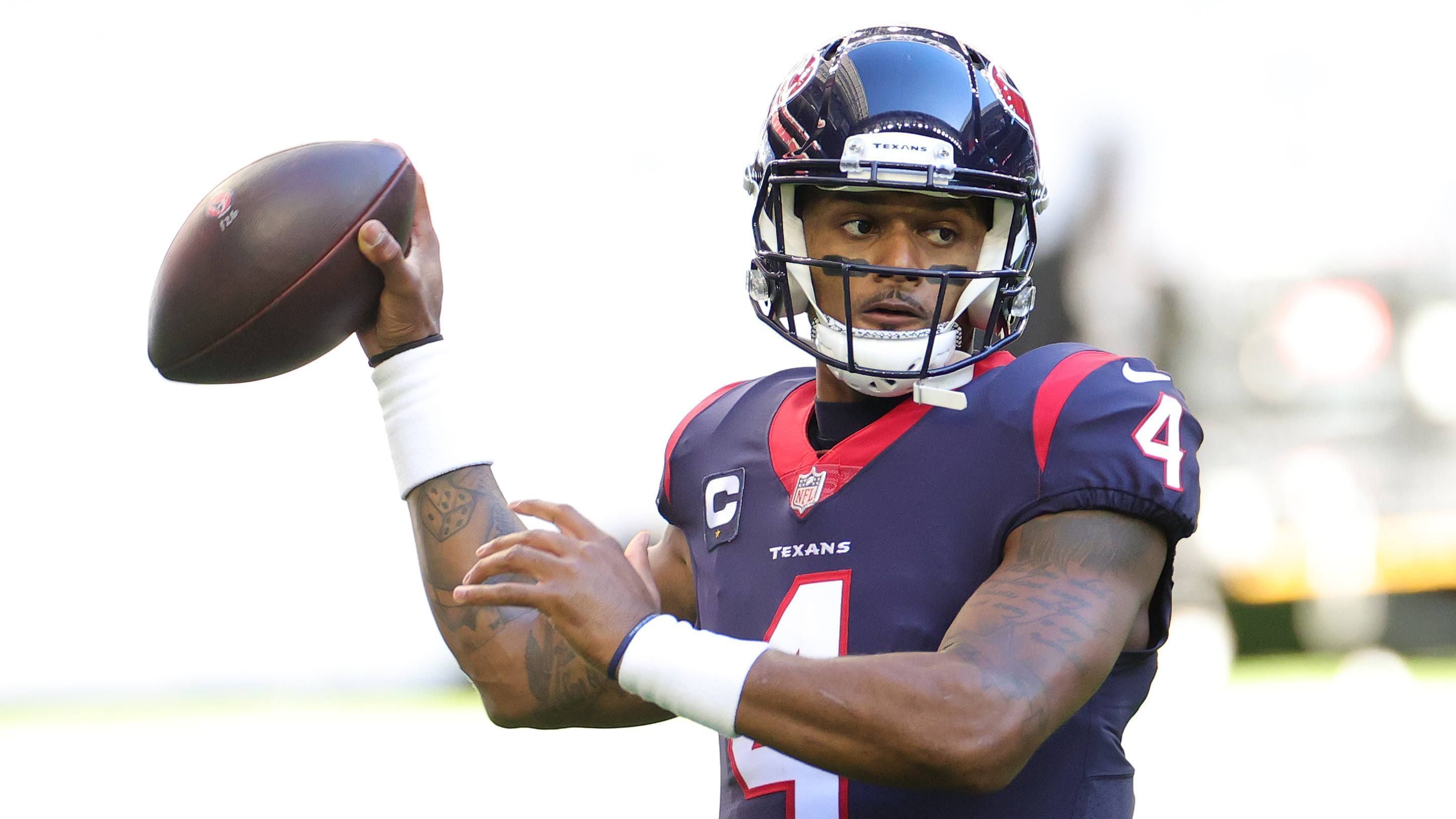 
                <strong>Trade-Gerüchte um Deshaun Watson: Warum sein Vertrag die Situation so besonders macht</strong><br>
                Einem Bericht von "ProFootballTalk" zufolge spielt Quarterback Deshaun Watson von den Houston Texans mit dem Gedanken, sich nach der enttäuschenden Saison 2020 traden zu lassen. Als Watson seinen Vertrag vor der Saison bei den Texans verlängerte, schien ein solches Szenario fast ausgeschlossen. Nun könnte das Gesicht der Franchise einen Trade forcieren. Was im ersten Moment kaum vorstellbar ist, könnte sich für die Texans als lohnendes Geschäft darstellen. ran.de erklärt die Struktur des Watson-Vertrags. 
              