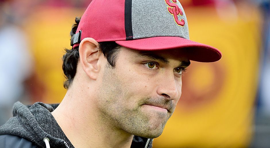 
                <strong>Mark Sanchez zu den Chicago Bears</strong><br>
                Der Quarterback nimmt einen erneuten Anlauf - diesmal bei den Chicago Bears. Nach Stationen als Backup bei den Philadelphia Eagles und den Dallas Cowboys muss Mark Sanchez sich in der Franchise aus der "Windy City" wohl hinter Mike Glennon anstellen. Der Vertrag des Routiniers läuft über ein Jahr und bringt Sanchez rund 1,9 Millionen US-Dollar ein.
              