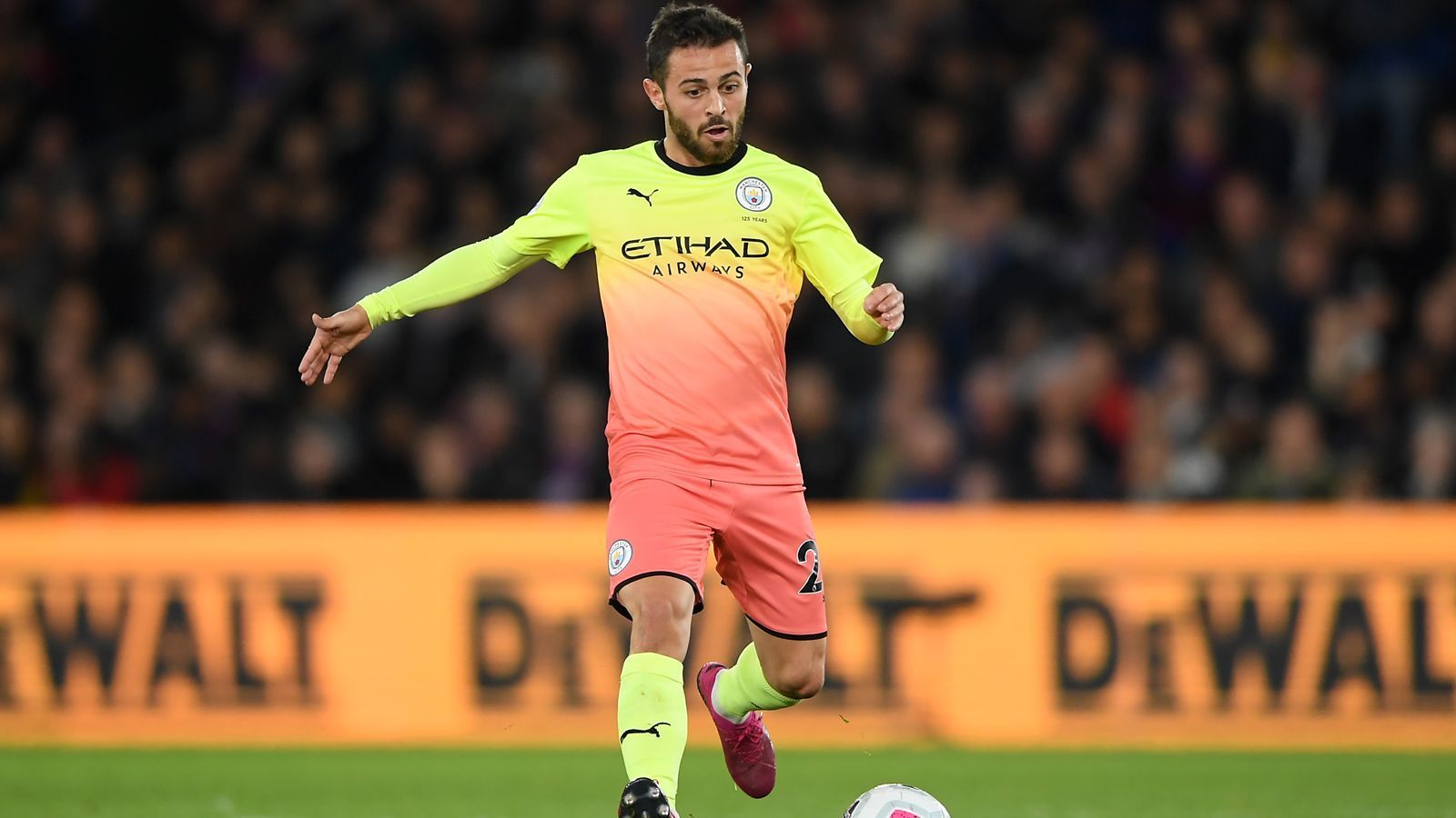 
                <strong>Bernardo Silva (Manchester City)</strong><br>
                Position: AngriffAlter: 25 JahreNationalität: Portugal
              