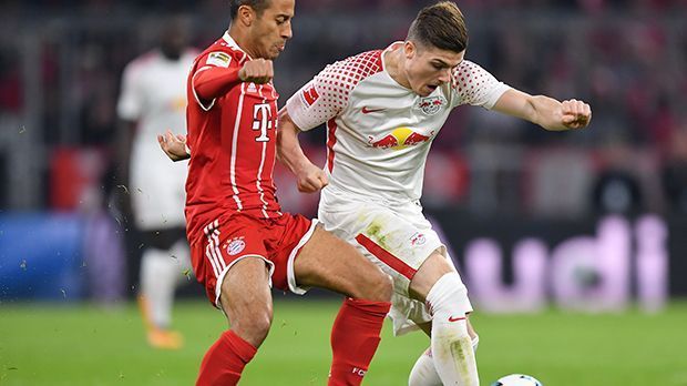 
                <strong>Marcel Sabitzer (RB Leipzig)</strong><br>
                Genau wie Forsberg ist der Offensivmann nach der Roten Karte hauptsächlich damit beschäftigt, die Defensive zu unterstützen. Rettet beispielsweise kurz vor der Halbzeit vor dem einschussbereiten Arturo Vidal. Taucht kaum in der Hälfte der Bayern auf und muss in der Pause vom Platz. ran-Note: 3
              