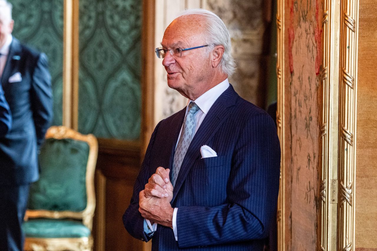 Schweden: konstitutionelle oder parlamentarische Monarchie. Oberhaupt: König Carl XVI. Gustaf (seit: 1973)