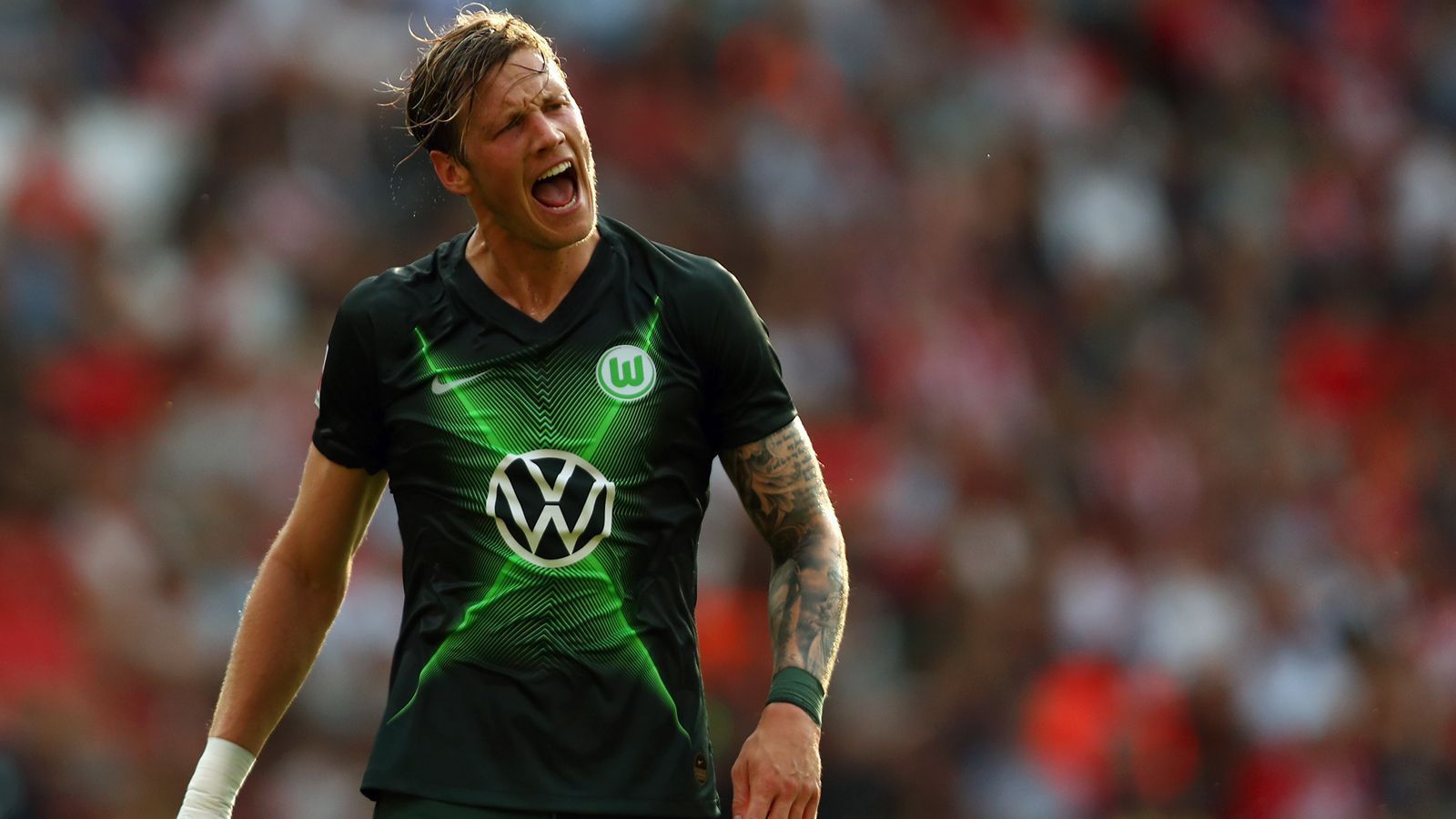 
                <strong>4. VfL Wolfsburg</strong><br>
                Höhe der Zahlung des Ausrüsters (jährlich): 8 Millionen EuroAusrüster: Nike
              