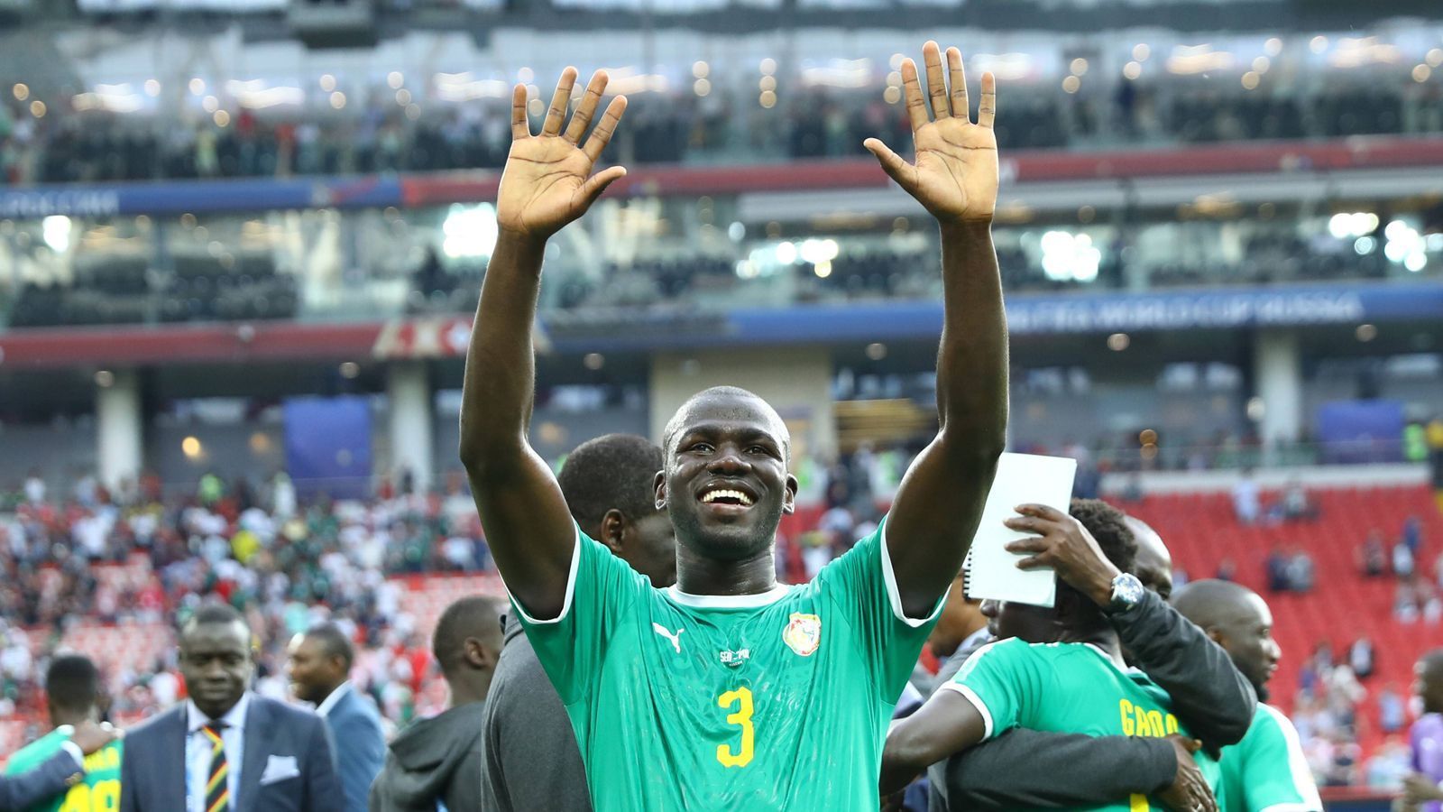 
                <strong>Senegal</strong><br>
                &#x2022; Gesamtmarktwert: 228 Mio. Euro<br>&#x2022; Höchster Marktwert: Kalidou Koulibaly (FC Chelsea, im Bild, 35 Mio. Euro)<br>&#x2022; Geringster Marktwert: Seny Dieng (Queens Park Rangers, 1,5 Mio. Euro)<br>
              