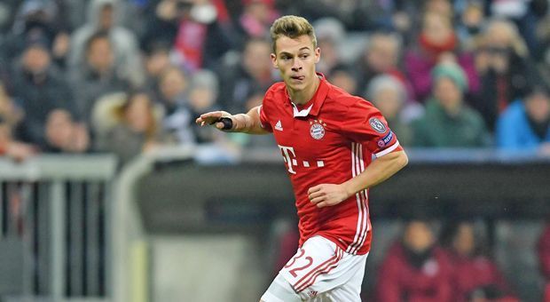 
                <strong>Joshua Kimmich (FC Bayern München)</strong><br>
                Joshua Kimmich (FC Bayern München): Darf eine Viertelstunde lang Pokal-Luft schnuppern. Ohne große Szenen, aber bei Kimmichs Einwechslung ist die Partie ohnehin schon längst entschieden gewesen. ran-Note: 3
              