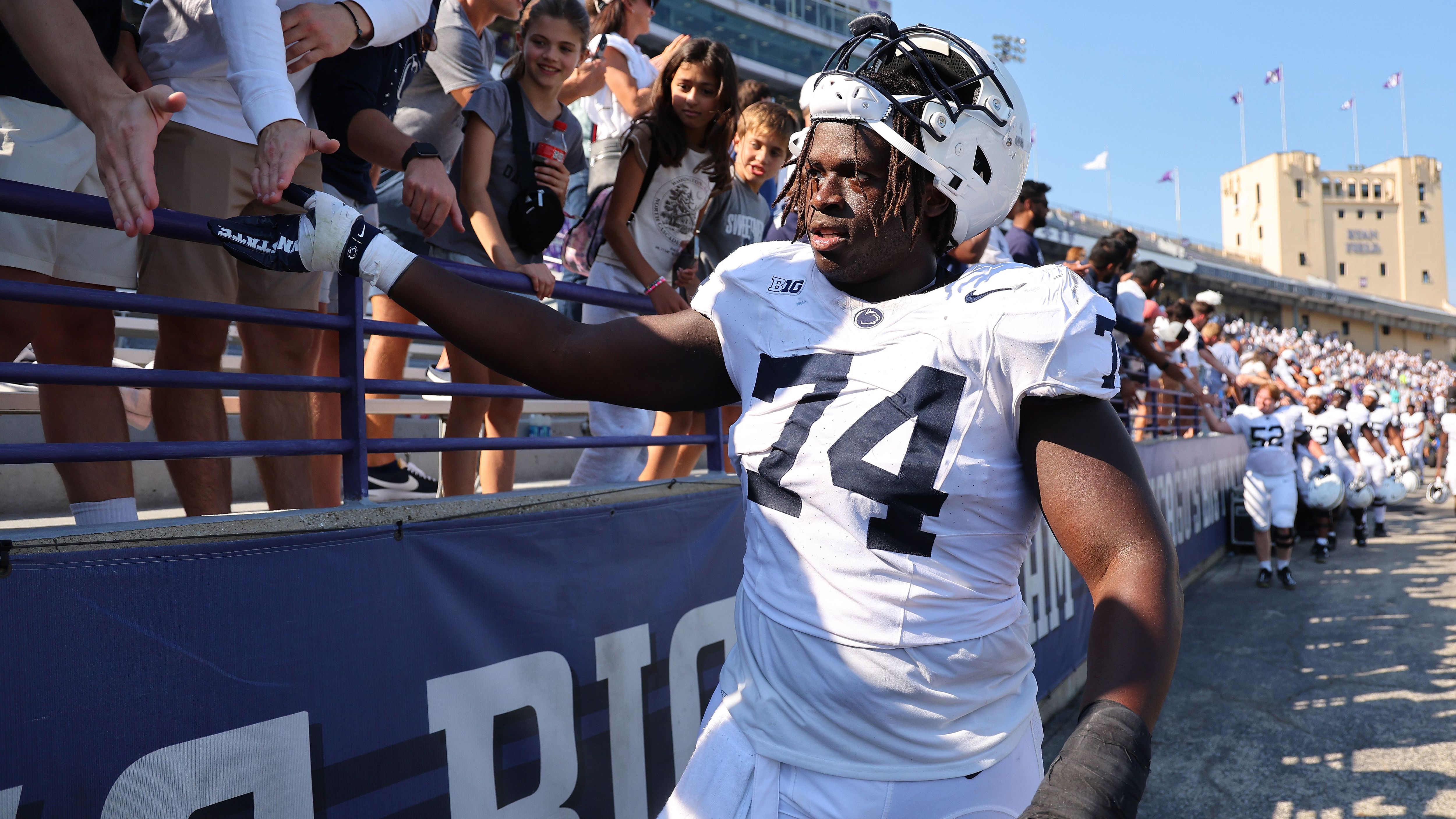 <strong>Olu Fashanu (Offensive Tackle, Penn State) </strong><br>Das andere verfügbare Top-Talent auf Offensive Tackle ist Olu Fashanu von den Penn State Nittany Lions. Sowohl Alt als auch Fashanu dürften in der Top 15 ausgewählt werden.