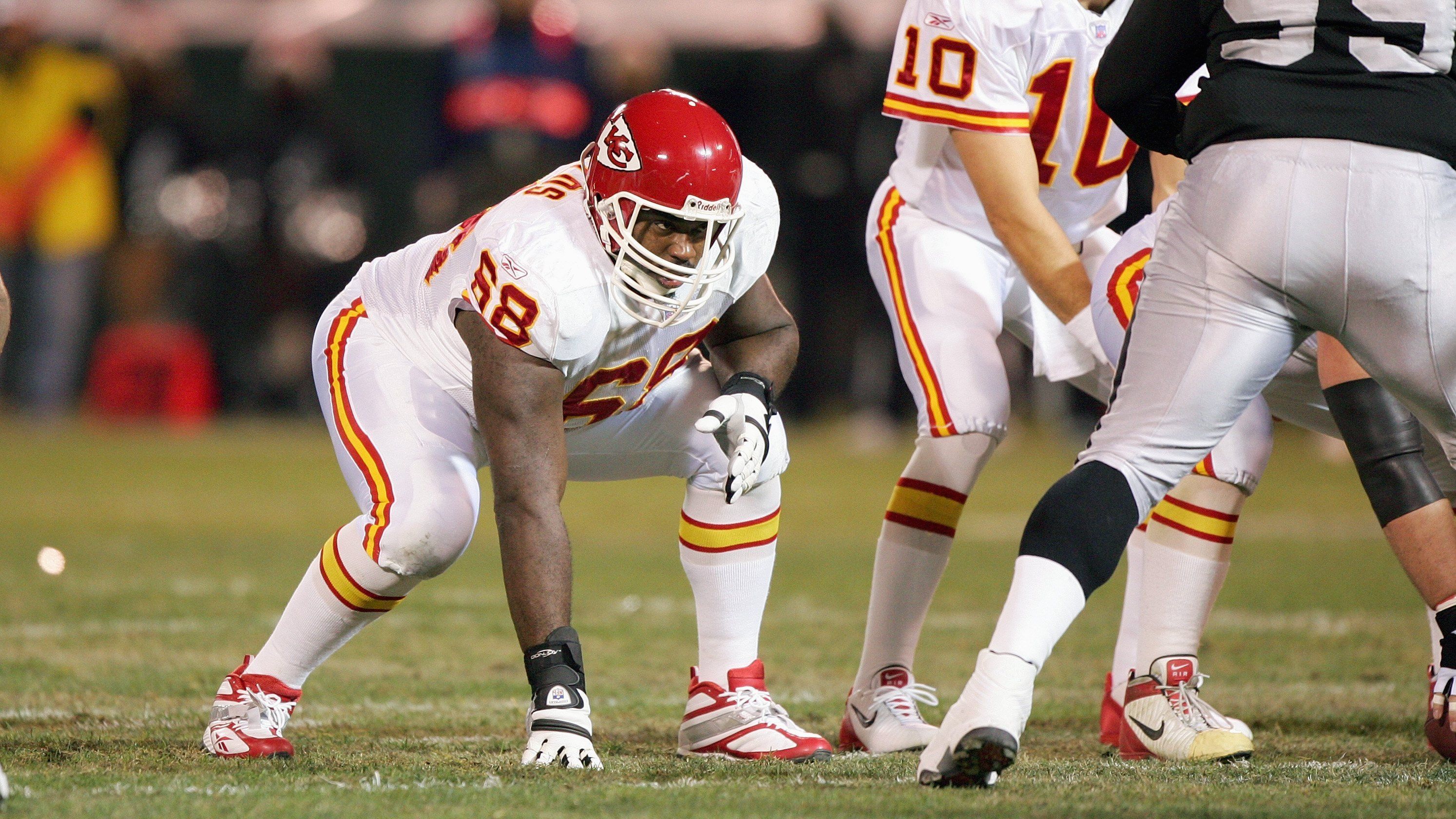 <strong>68: Will Shields</strong><br>Team: Kansas City Chiefs<br>Position: Offensive Guard<br>Erfolge: Pro Football Hall of Famer, siebenmaliger First Team All-Pro, zwölfmaliger Pro Bowler<br>Honorable Mention: Kevin Mawae