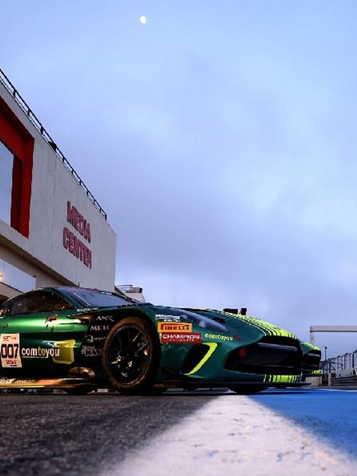 Pirelli-Test in Le Castellet: Thiim im Aston Martin war nicht die einzige Überraschung