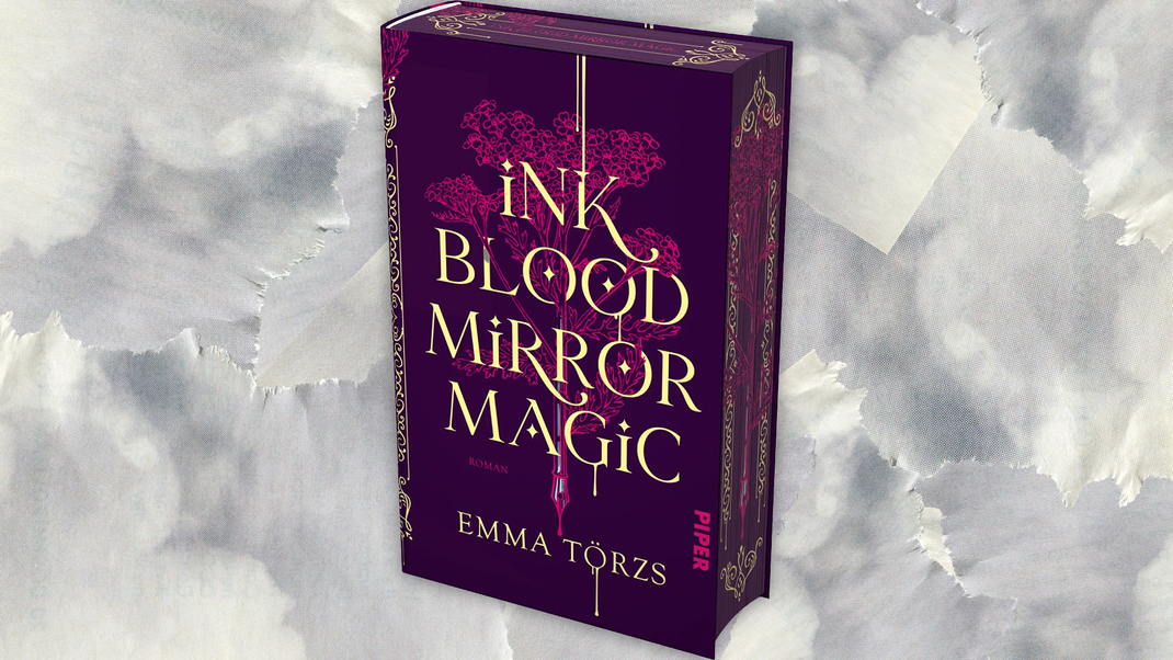 "Ink Blood Mirror Magic" von Emma Törzs
