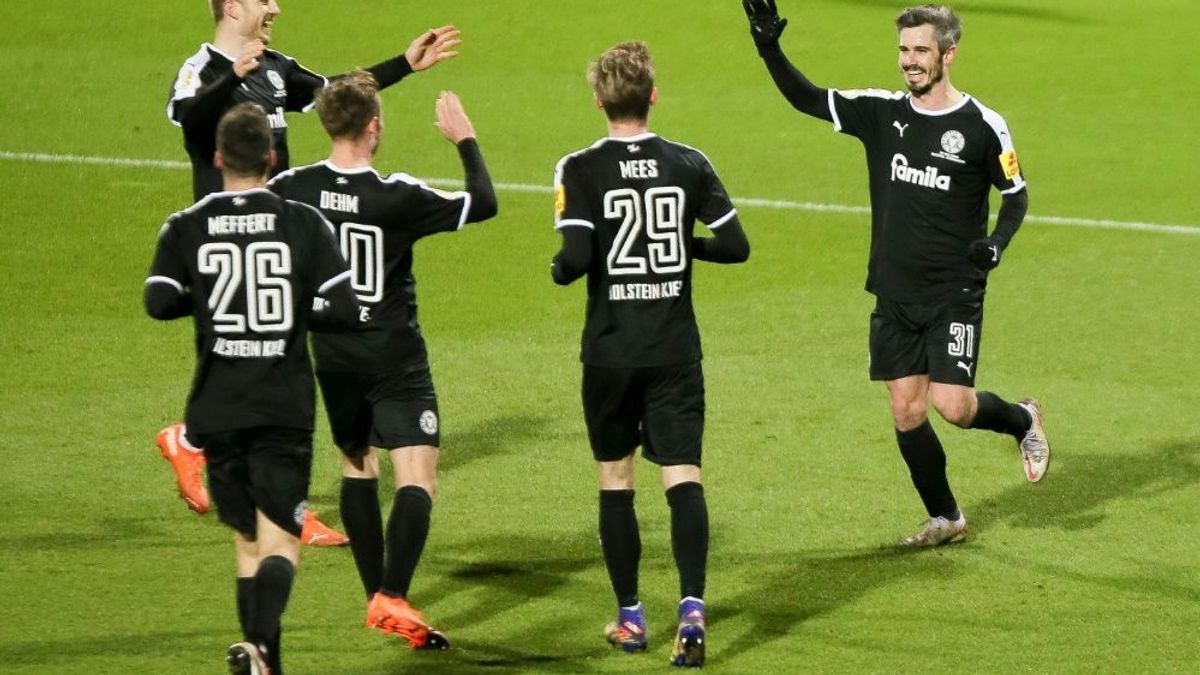 Holstein Kiel holt drei Punkte gegen Aue
