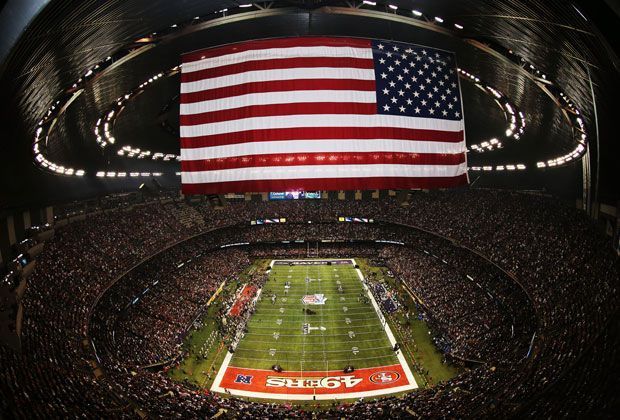 
                <strong>Die spektakulärsten Bilder der NFL</strong><br>
                Besonders beeindruckende Bilder liefert alljährlich die "Greatest Show on Earth": der Super Bowl! 2013 bietet das rappelvolle Stadion in New Orleans die würdige Kulisse für das Spektakel
              