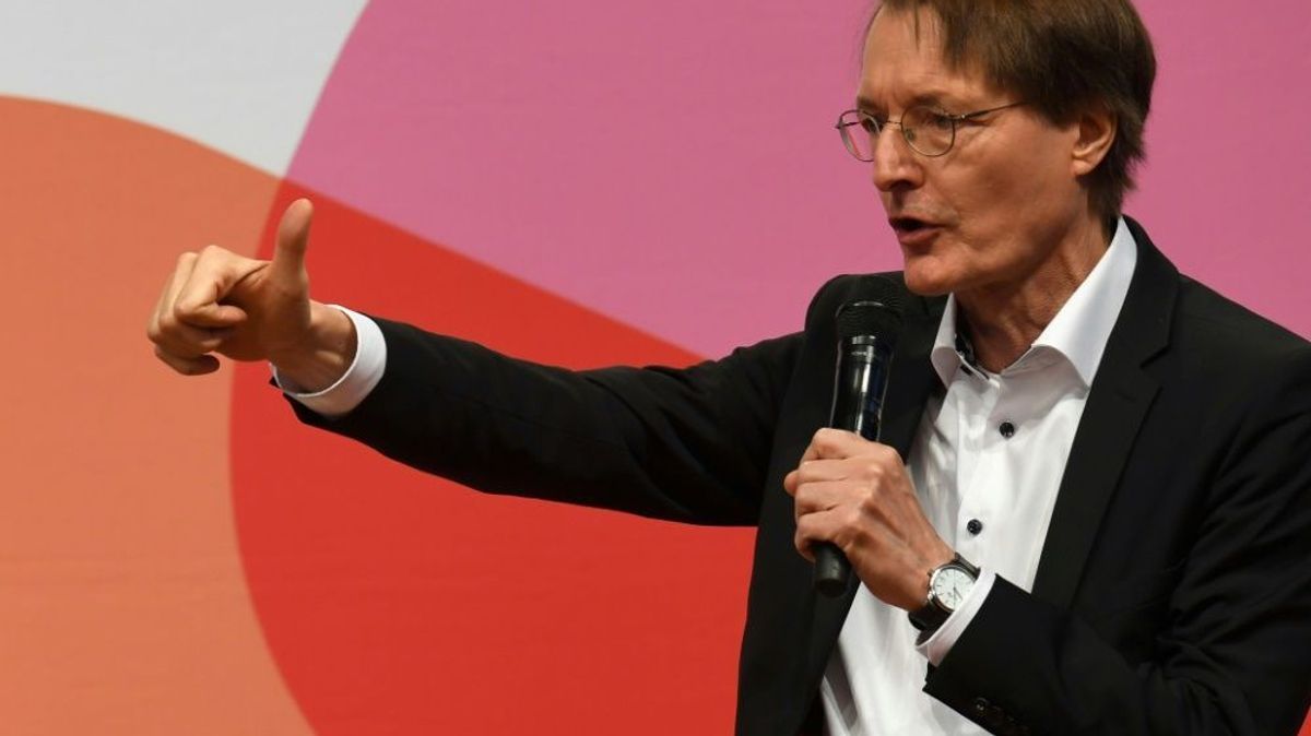 Lauterbach spricht sich gegen Bundesliga im Mai aus