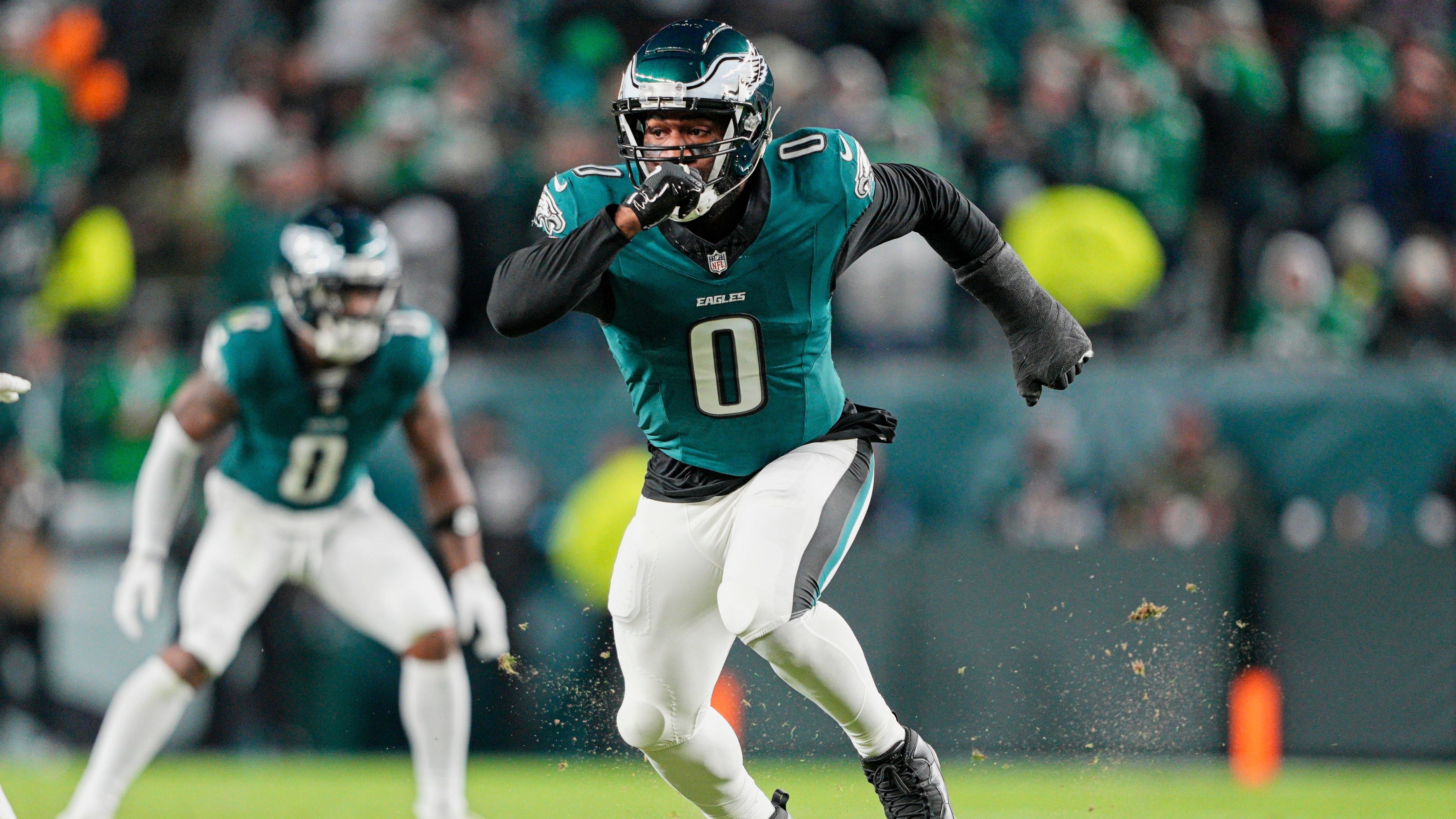 <em><strong>Bryce Huff (San Francisco 49ers)</strong><br>Nach einem enttäuschenden Jahr 2024 wechselt Defensive End Bryce Huff per Trade von den Philadelphia Eagles zu den San Franchisco 49ers. Die geben im Gegenzug einen 2026er Draft Pick "in einer mittleren Runde" ab. Der Pass Rusher gewann mit den Eagles im Frühjahr den Super Bowl, nun ist der 27-Jährige wieder mit 49ers-DC Robert Saleh in einem Team. Beide hatten bereits bei den New York Jets zusammengearbeitet.</em>