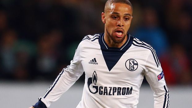 
                <strong>Sidney Sam</strong><br>
                Sidney Sam (FC Schalke 04) - 0 Bundesliga-Minuten: Neuer Trainer, altes Leid! Auch unter Andre Breitenreiter spielt Sam keine Rolle. Lediglich in der Europa League durfte er zwei Mal auflaufen. Gut möglich, dass der ehemalige Nationalspieler im Winter wechselt.
              