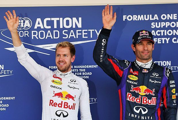 
                <strong>Doppel-Pole</strong><br>
                Sebastian Vettel verpasst seine insgesamt siebte Pole Position in dieser Saison nur hauchdünn. Der WM-Spitzenreiter muss sich nur seinem Teamkollegen Mark Webber geschlagen geben. Das Lachen hat der Heppenheimer deswegen aber keineswegs verloren
              