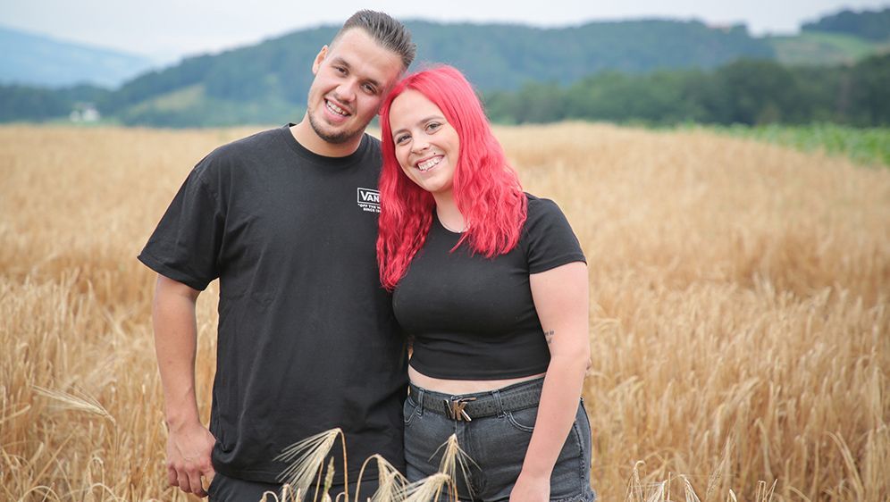 Danas Haare haben bereits die Farbe der Liebe. Kann sie Lukas' Herz erobern?