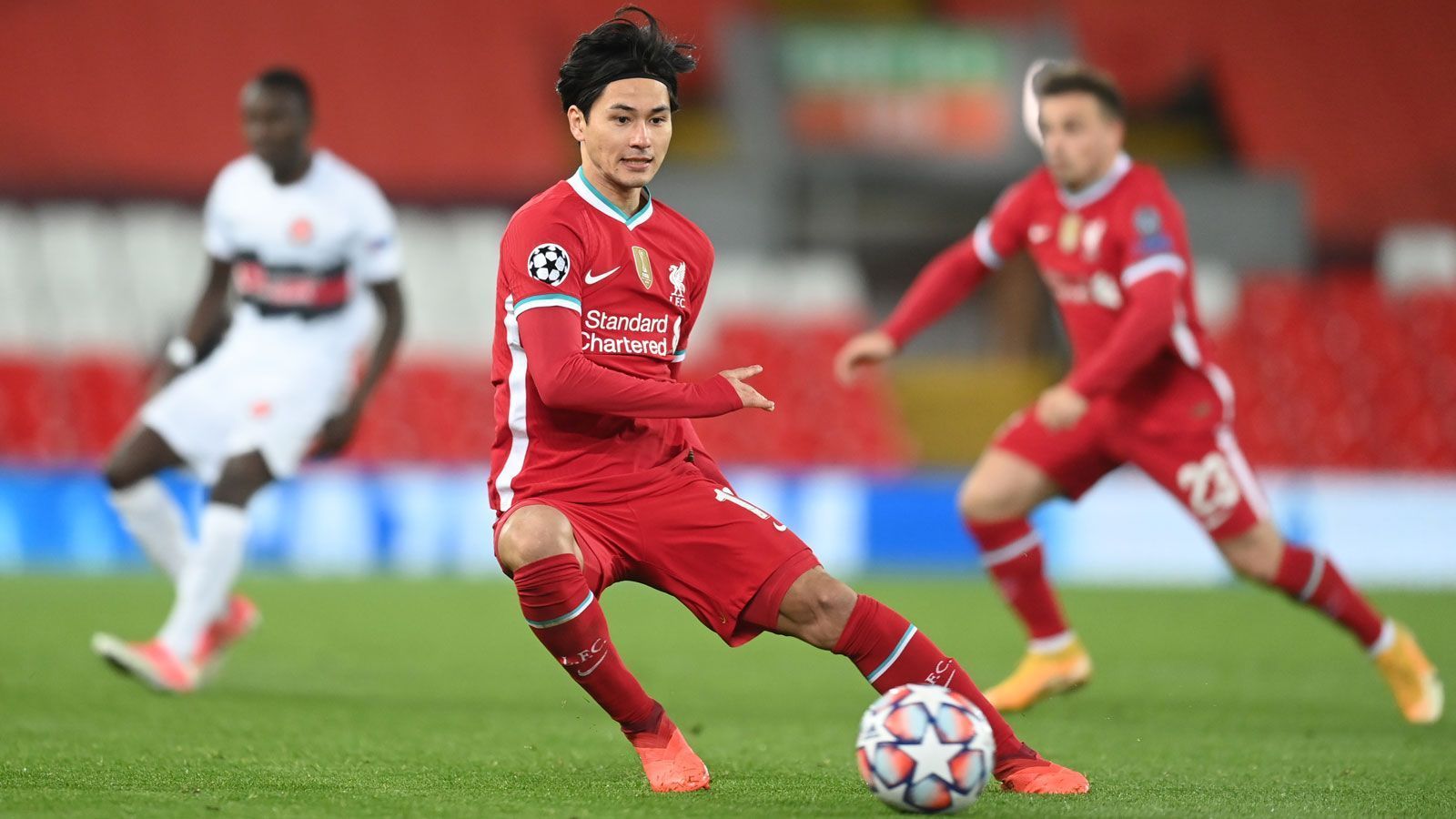 
                <strong>Takumi Minamino (25)</strong><br>
                In Salzburg unter Vertrag: 2015 - 2020 - Aktueller Verein: FC Liverpool - Marktwert: 10 Millionen Euro
              