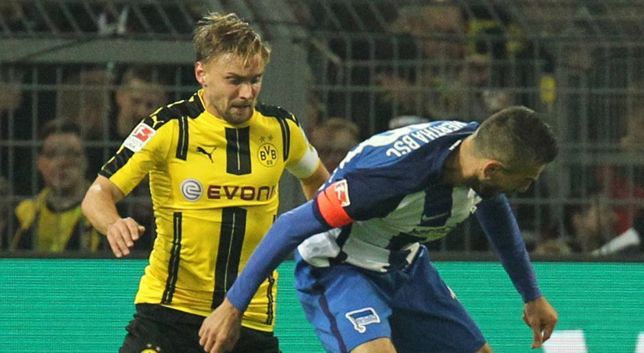 
                <strong>Marcel Schmelzer</strong><br>
                Marcel Schmelzer: Dortmunds Kapitän zeichnete sich am Anfang eher durch technische Unzulänglichkeiten als durch gute Offensivaktionen aus. Nach der Pause stabilisierte sich Schmelzer jedoch und hatte auch die erste echte Torchance mit einem Distanzschuss in der 62. Minute - scheiterte aber an Jarstein. Nach 70. Minuten ging er vom Feld. ran-Note: 4
              