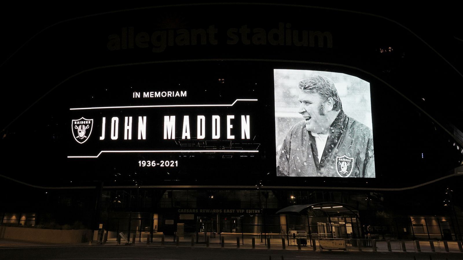 <strong>3. Platz: Oakland Raiders (1973-1977)</strong><br>Die Raiders mit NFL-Legende und Coach John Madden waren in den 70ern das erste Team, welches sogar fünf Mal in Folge im Championship Game stand. Dieser Rekord hielt bis zu unserem ersten Platz.