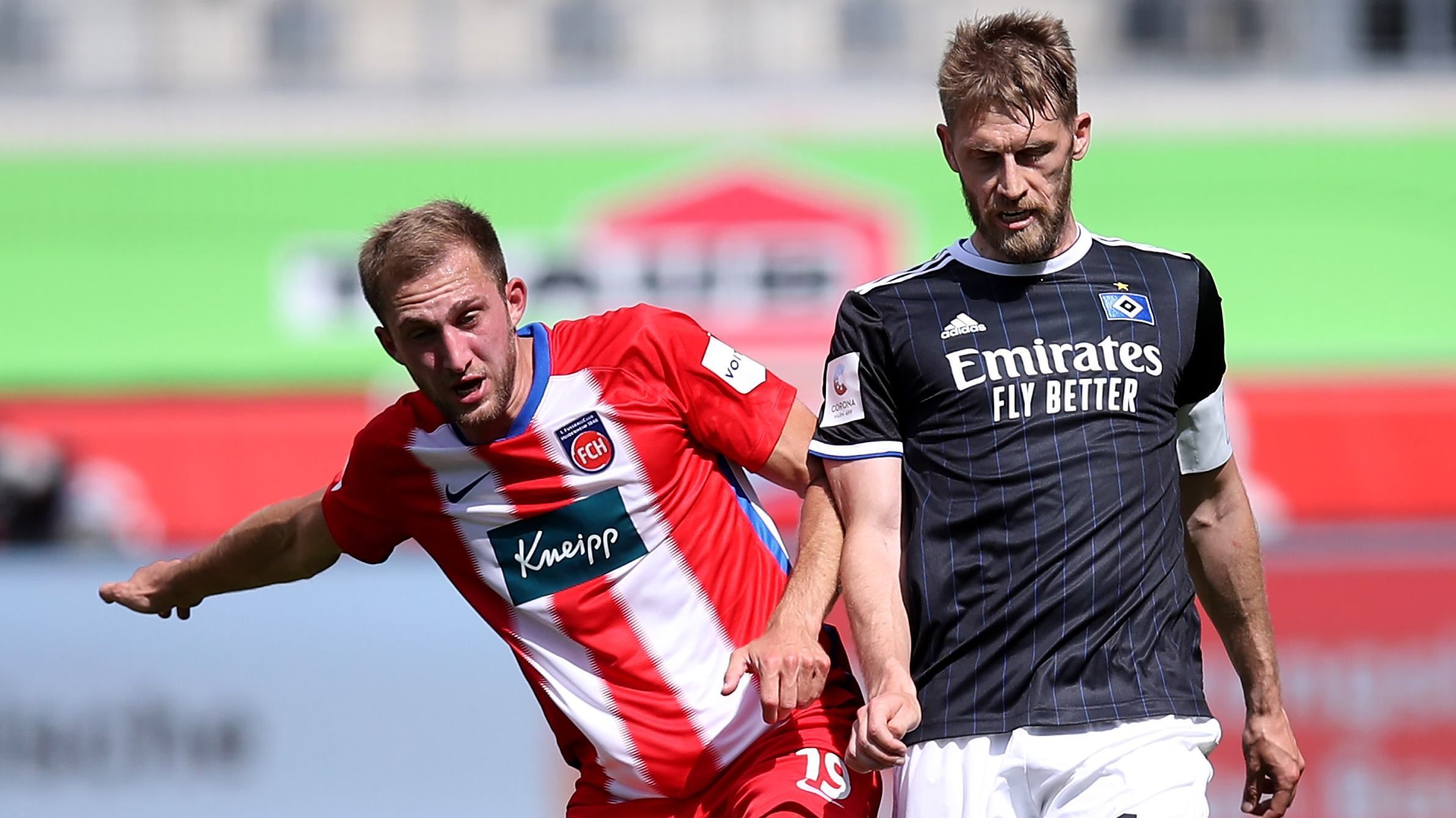 
                <strong>Aaron Hunt</strong><br>
                Seine Standards strahlen zumeist Gefahr aus, darüber hinaus kann er aber nur selten das Offensivspiel beleben. ran-Note: 4
              