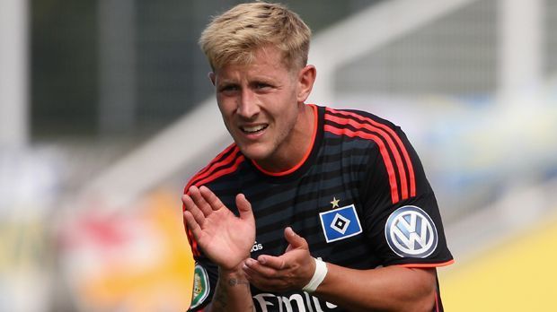 
                <strong>Lewis Holtby (Hamburger SV)</strong><br>
                Kein Neuzugang des Hamburger SV, aber immer noch am beliebtesten bei den Anhängern: das Trikot von Lewis Holtby. Dann kommen erst Ivica Olic und Pierre-Michel Lasogga.
              