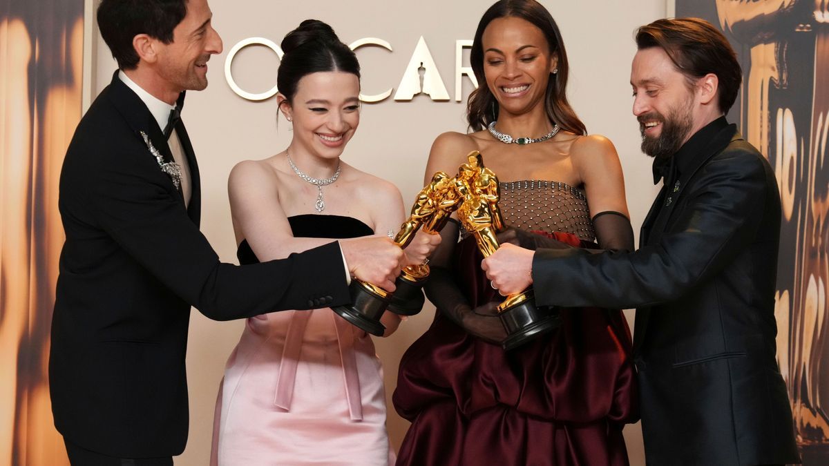 2. März 2025, USA, Los Angeles: Die Oscar®-Gewinner:innen in den Kategorien Beste Hauptrolle und Beste Nebenrolle (von links nach rechts): Adrien Brody, Mikey Madison, Zoe Saldana und Kieran Culkin