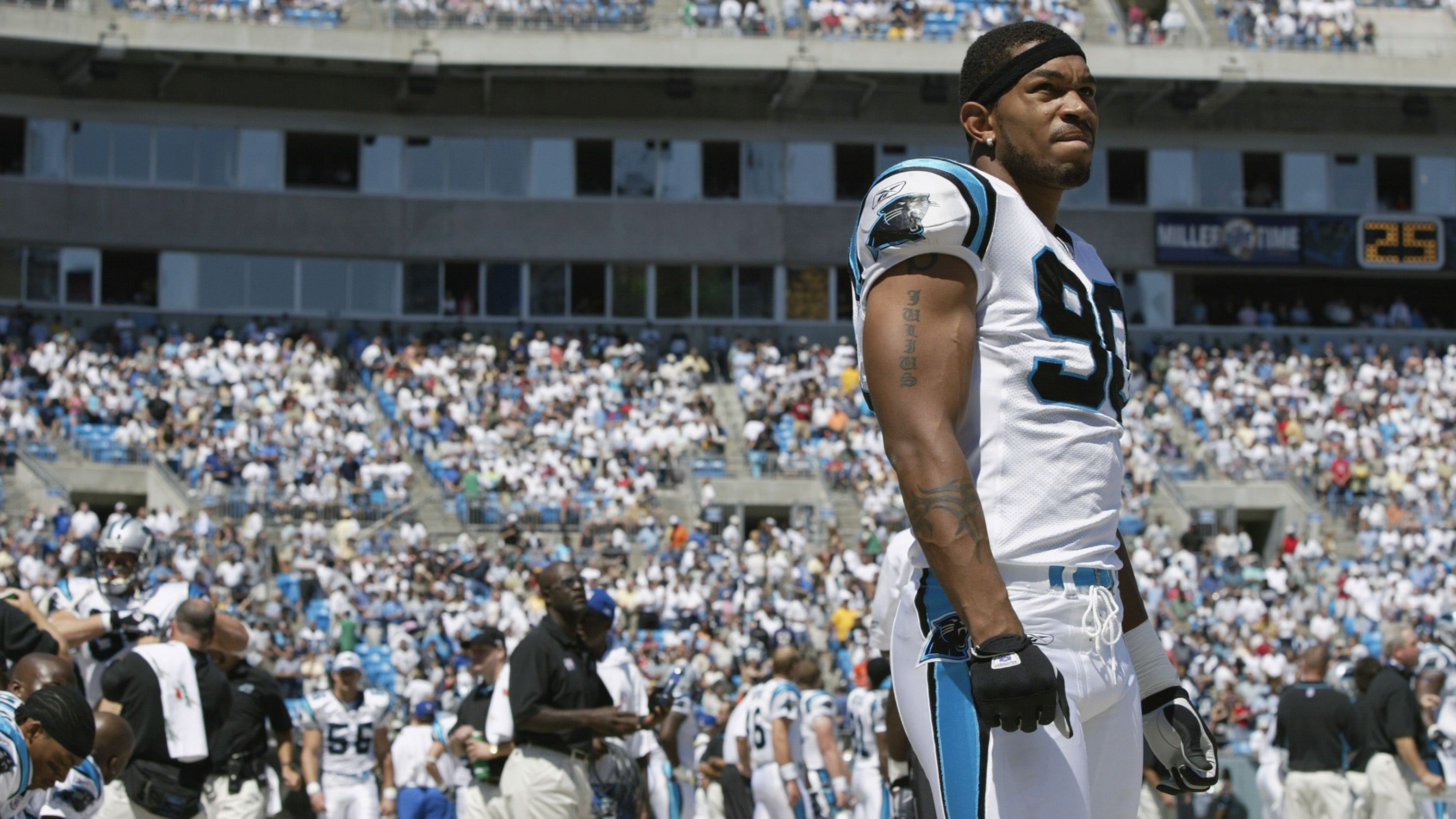 <strong>Carolina Panters: 2002, 2. Pick</strong><br>- Spieler:&nbsp;Julius Peppers<br>- Auszeichnungen: 3x All-Pro, 9x Pro Bowl